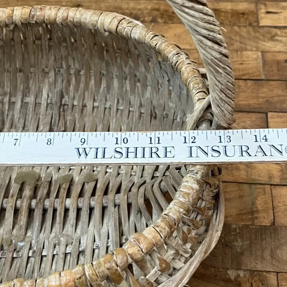 Vintage Handcrafted Wicker Buttocks Gathering Basket 13